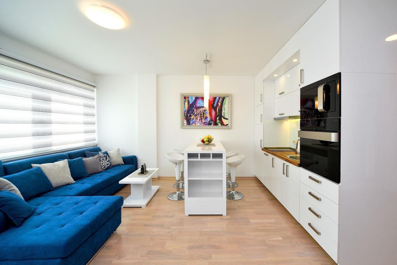 Lux Beach Apartment Budva Exterior photo